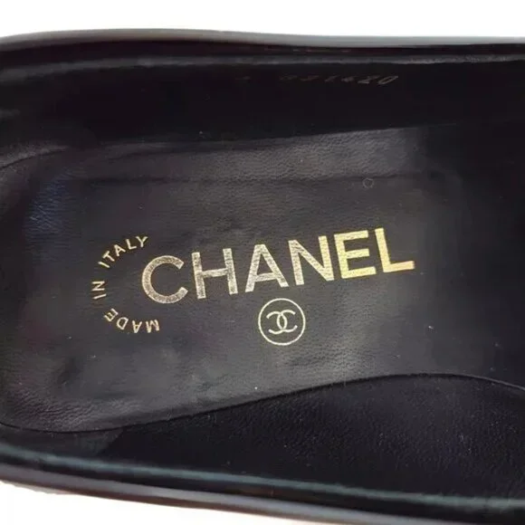 100% Authentic CHANEL Black White Patent Leather Women's Shoes 680-101824 - Picture 6 of 7